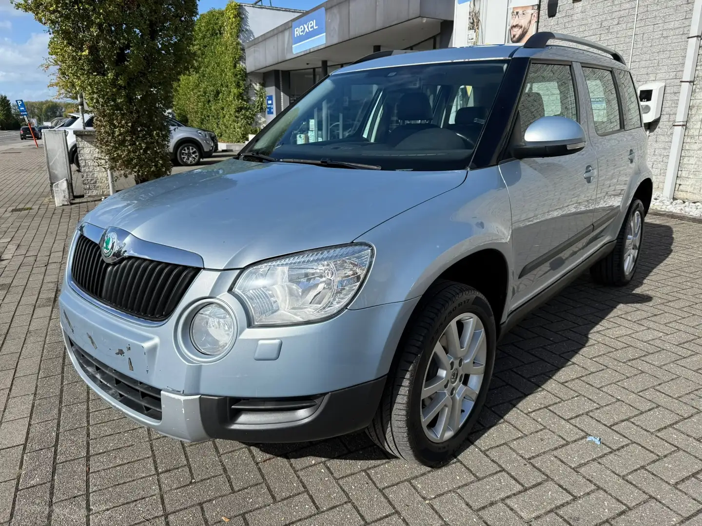 Skoda Yeti Yeti 1.2 TSI Ambition DSG GARANTIE 1 AN/JAAR Blau - 1