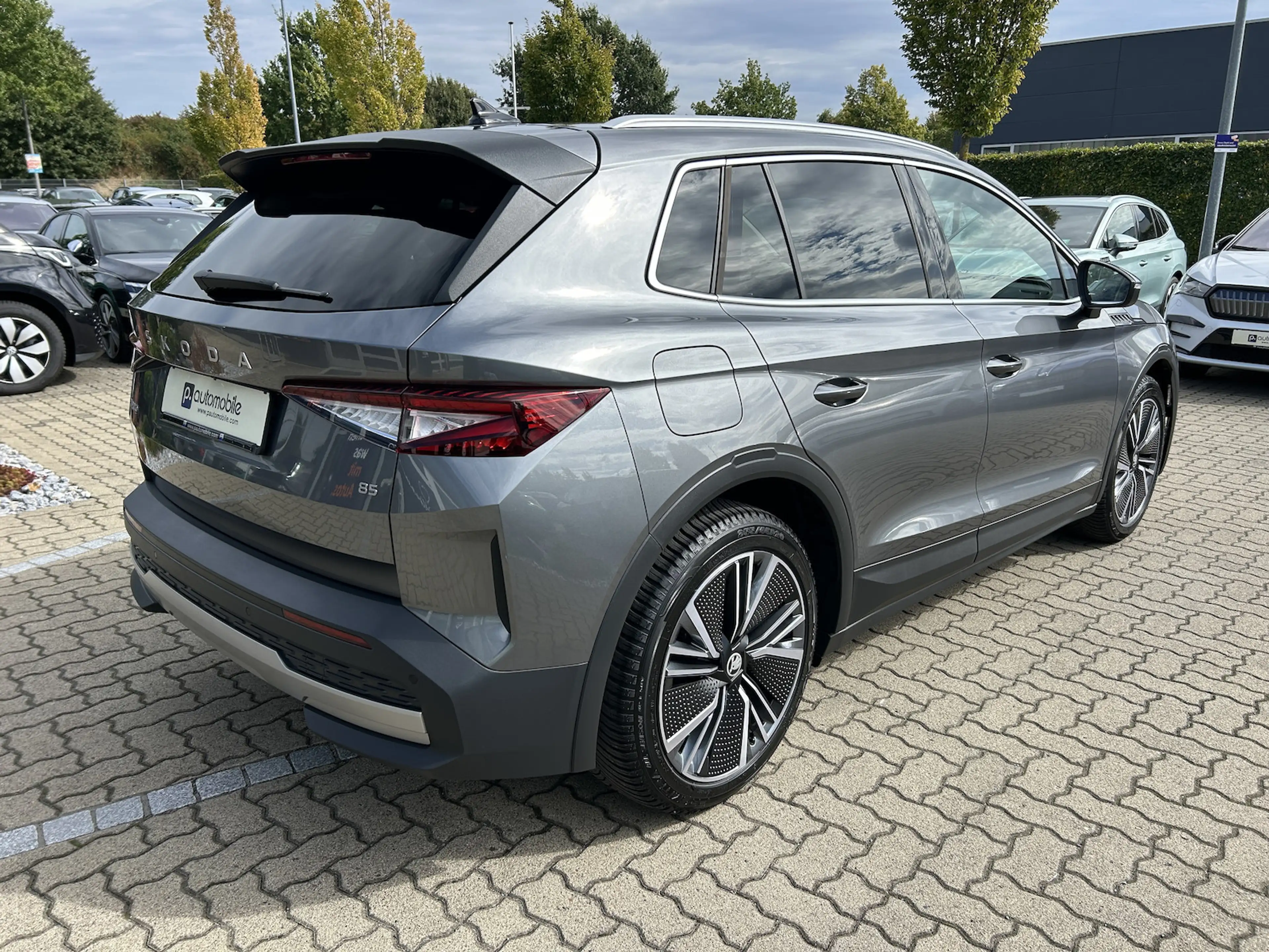 Skoda Elroq 85 Loft 210KW*AHK*NAVI*LED*SH*WÄRMEPUMPE* — photo 6