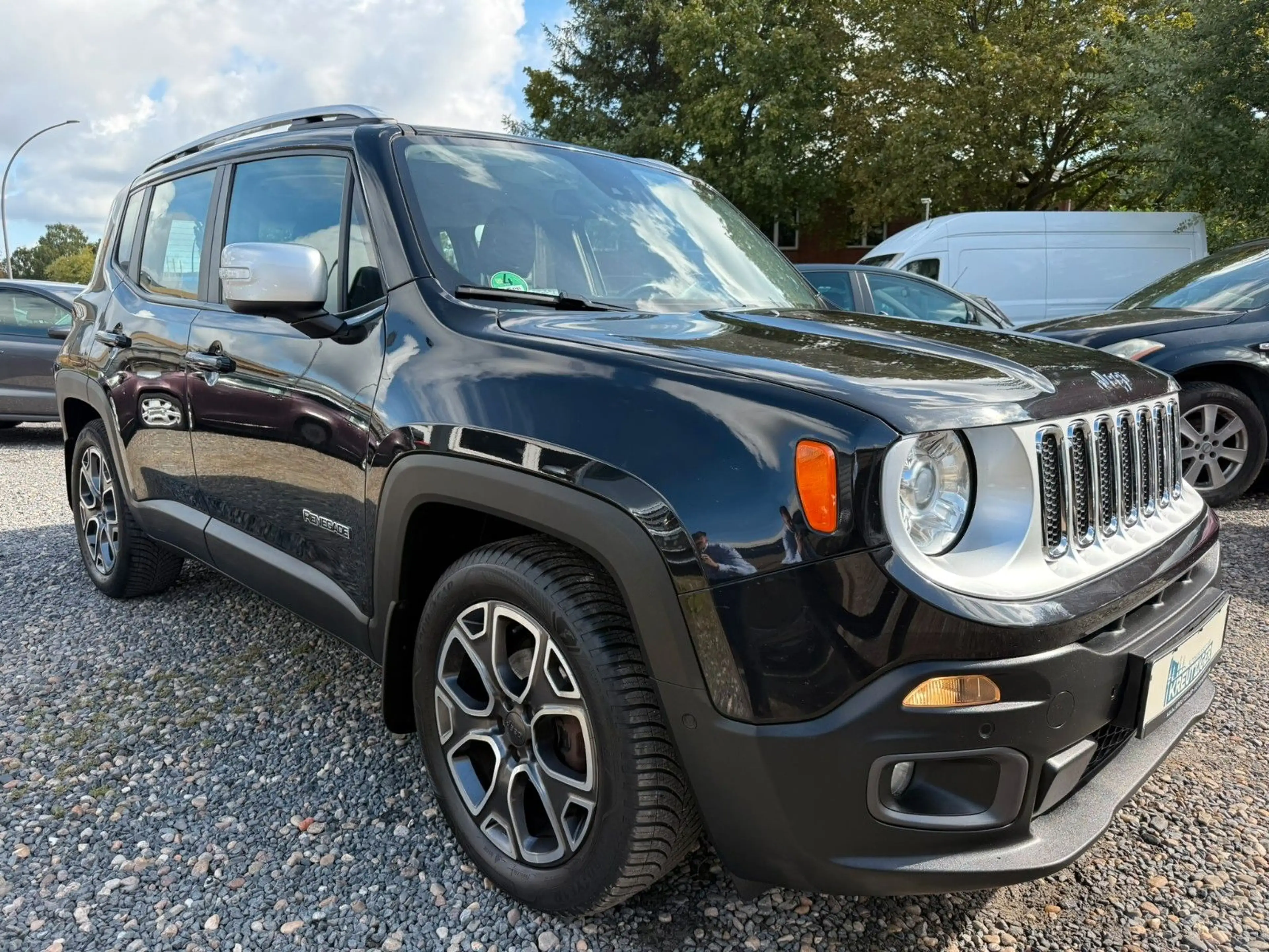Jeep Renegade Limited FWD — photo 3
