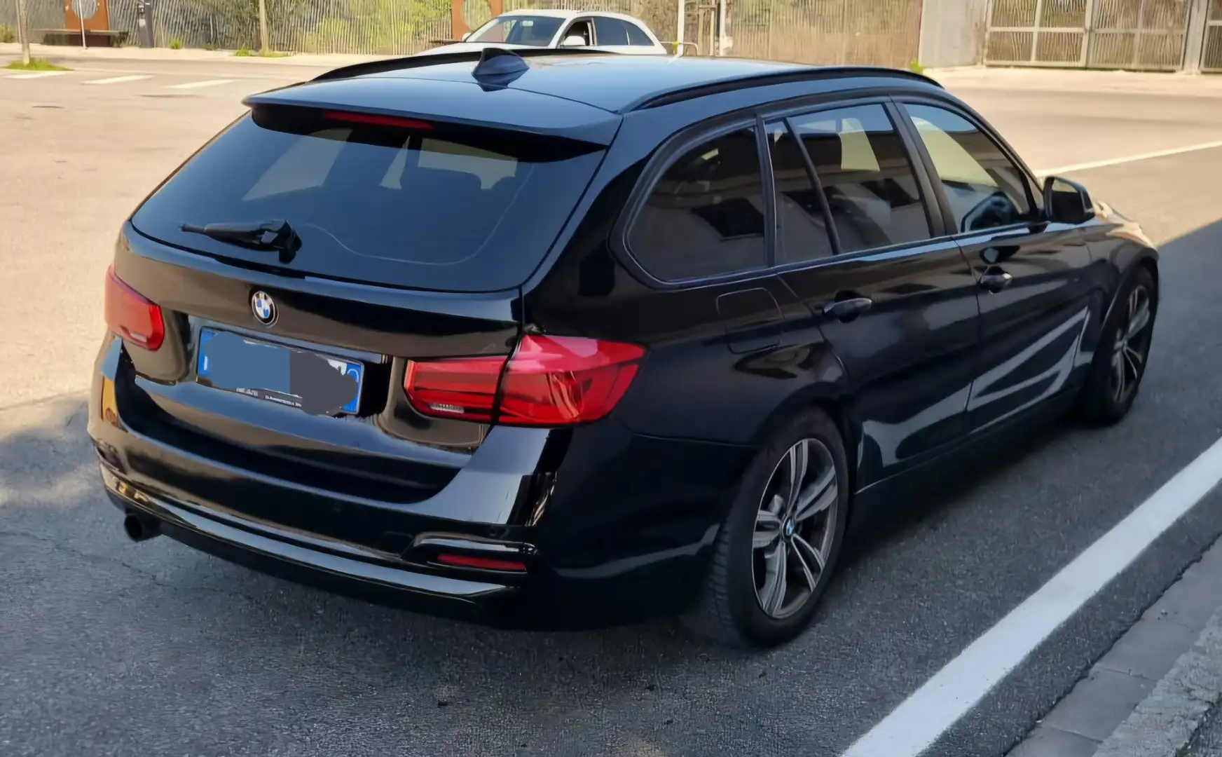 BMW 316 316d Touring auto Nero - 2