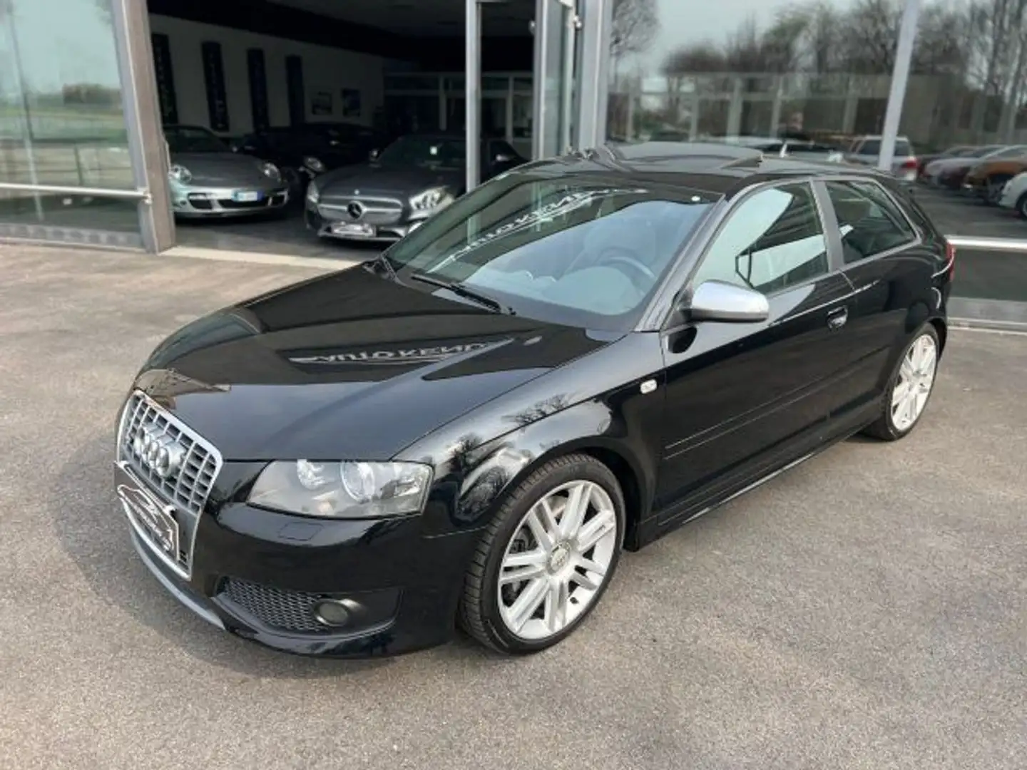Audi S3 2.0 TFSI quattro - Tetto Apribile Nero - 2