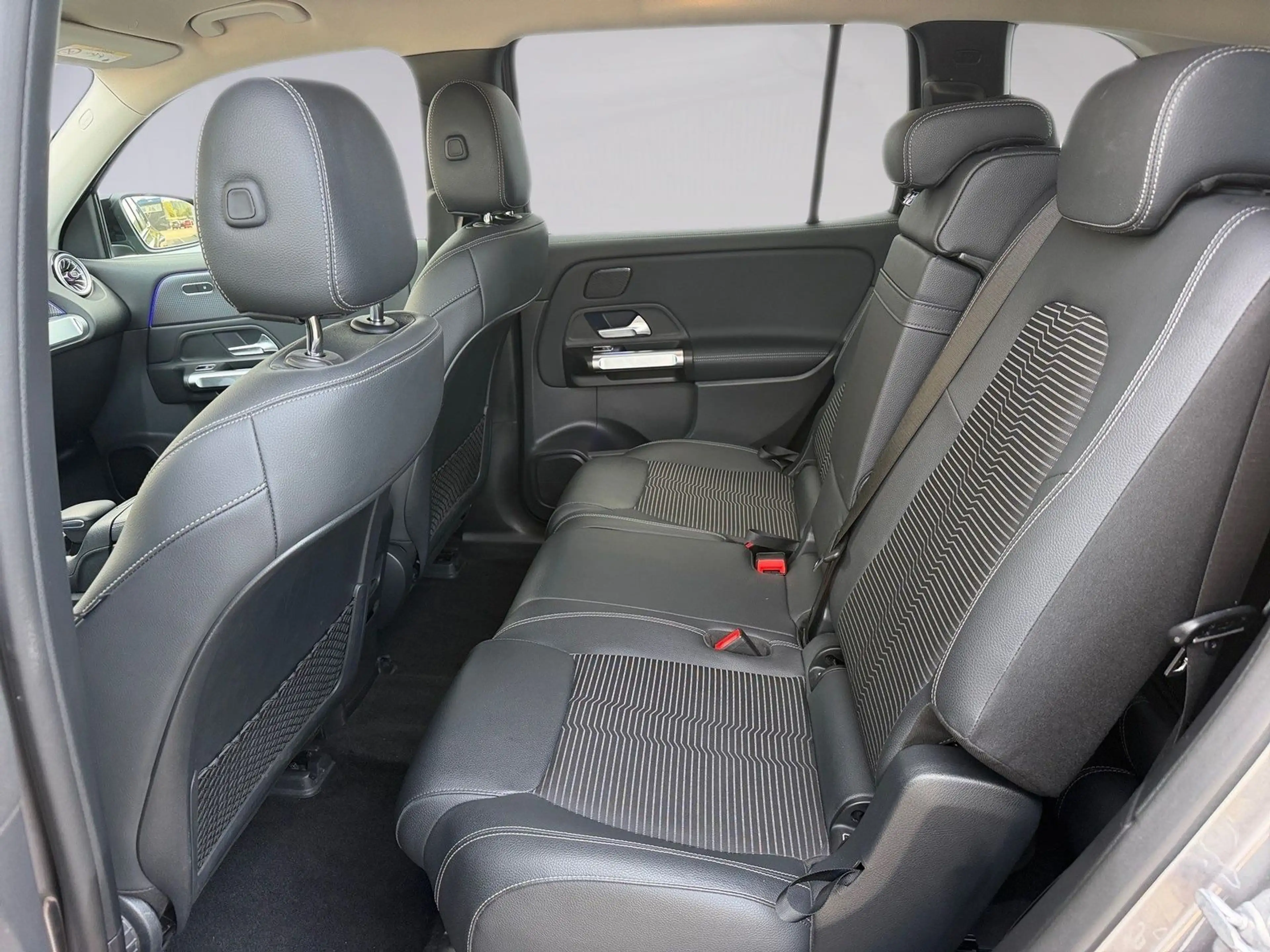 Mercedes-Benz EQB 250 7-Sitze*Kamera*ACC*Night Paket*Sitzhzg* — photo 11