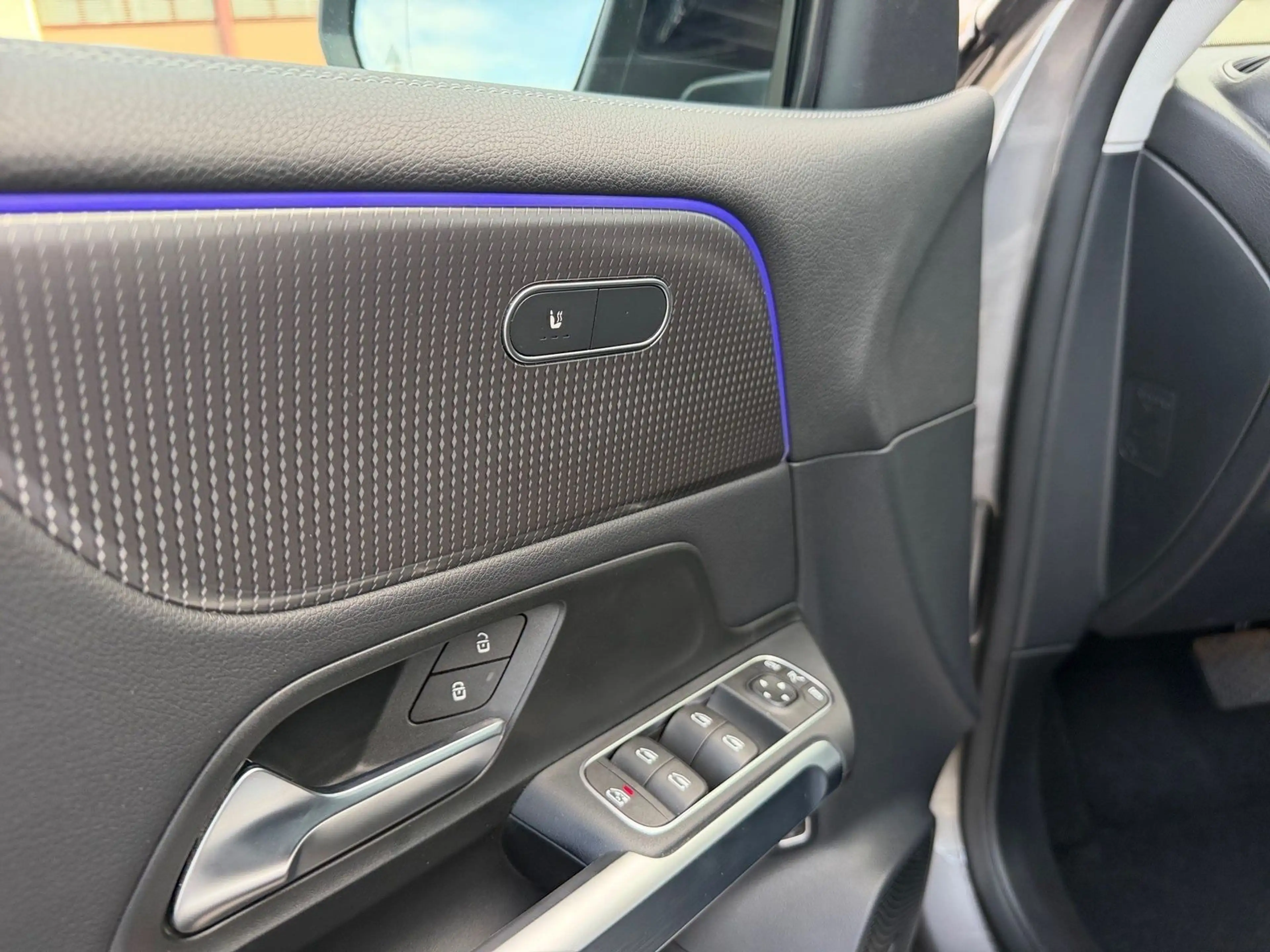Mercedes-Benz EQB 250 7-Sitze*Kamera*ACC*Night Paket*Sitzhzg* — photo 9