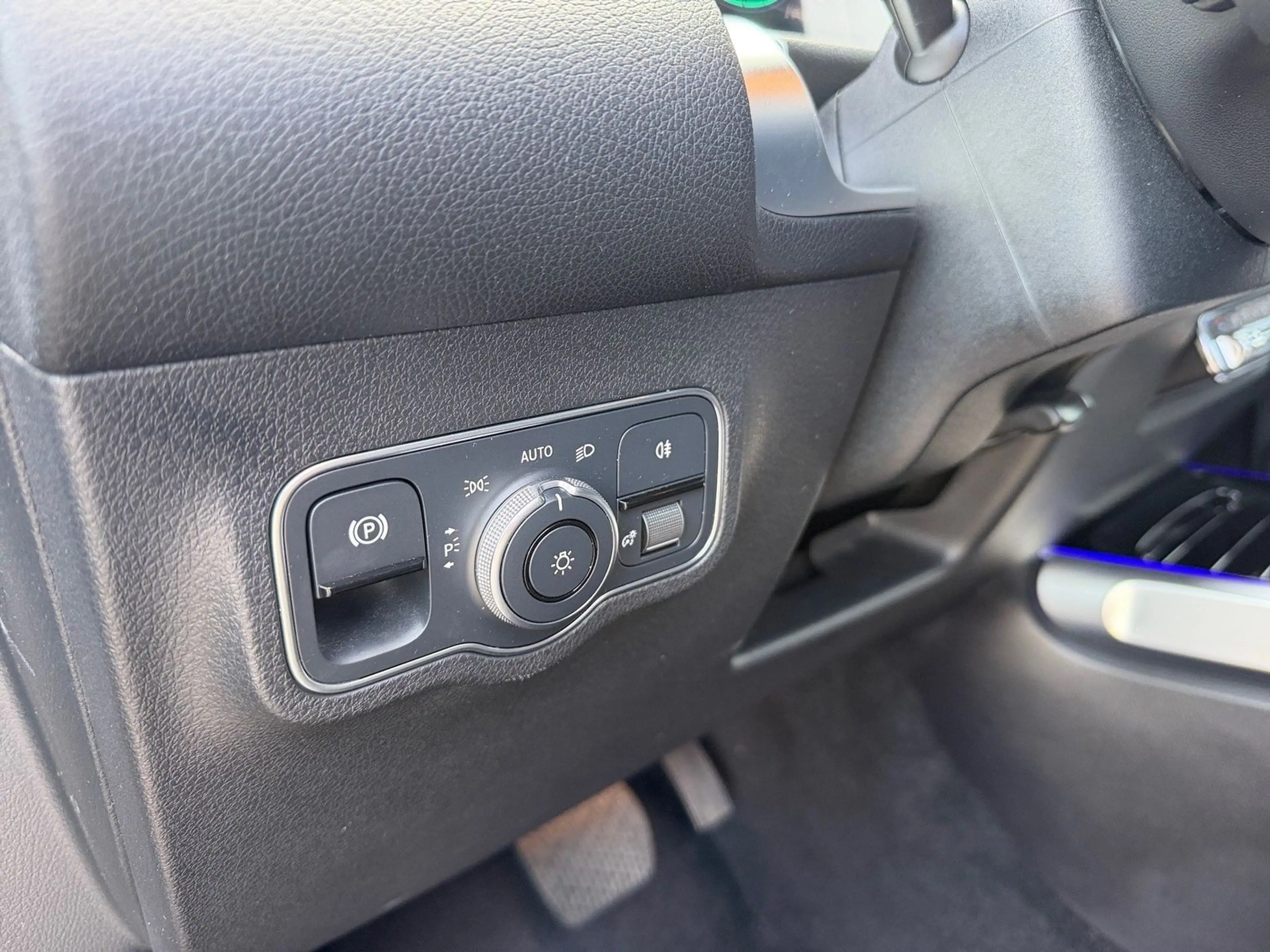 Mercedes-Benz EQB 250 7-Sitze*Kamera*ACC*Night Paket*Sitzhzg* — photo 10