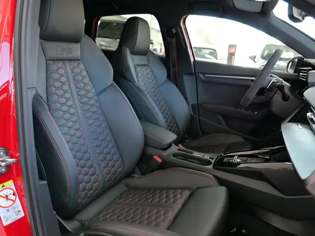 Audi RS3 *KERAMIK*LED*B&O* Ansicht 11