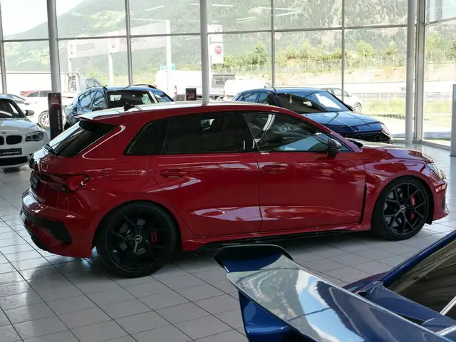 Audi RS3 *KERAMIK*LED*B&O* Ansicht 8