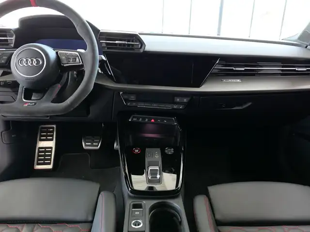 Audi RS3 *KERAMIK*LED*B&O* Ansicht 23