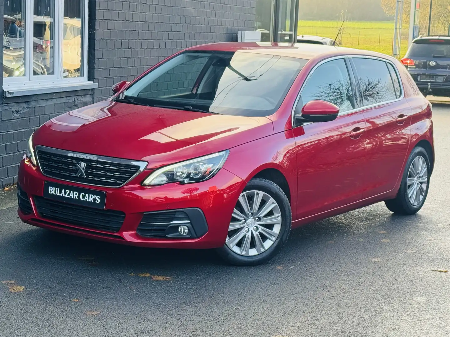 Peugeot 308 308 1.2i GARANTI ECRAN CLIM NAVI CARPLAY Rouge - 1