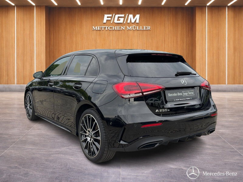 Mercedes-Benz A 250 A 250 e AMG/EDITION2020/LED/Parktronic/Night/ 19 — photo 2