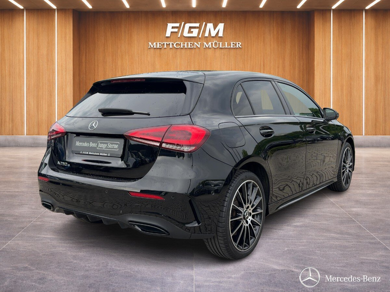 Mercedes-Benz A 250 A 250 e AMG/EDITION2020/LED/Parktronic/Night/ 19 — photo 3