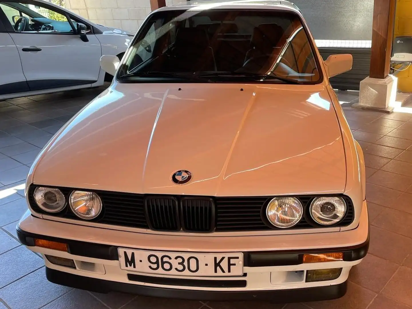 BMW 318 i Bílá - 2