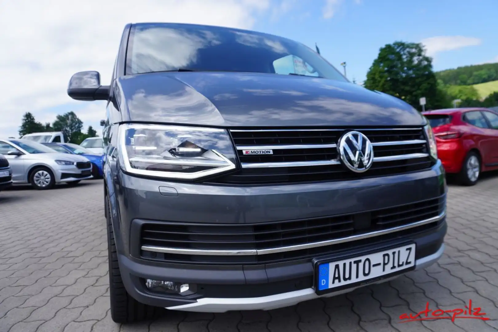 Volkswagen T6 Transporter Bus Multivan PanAmericana 4Motion Grau - 2