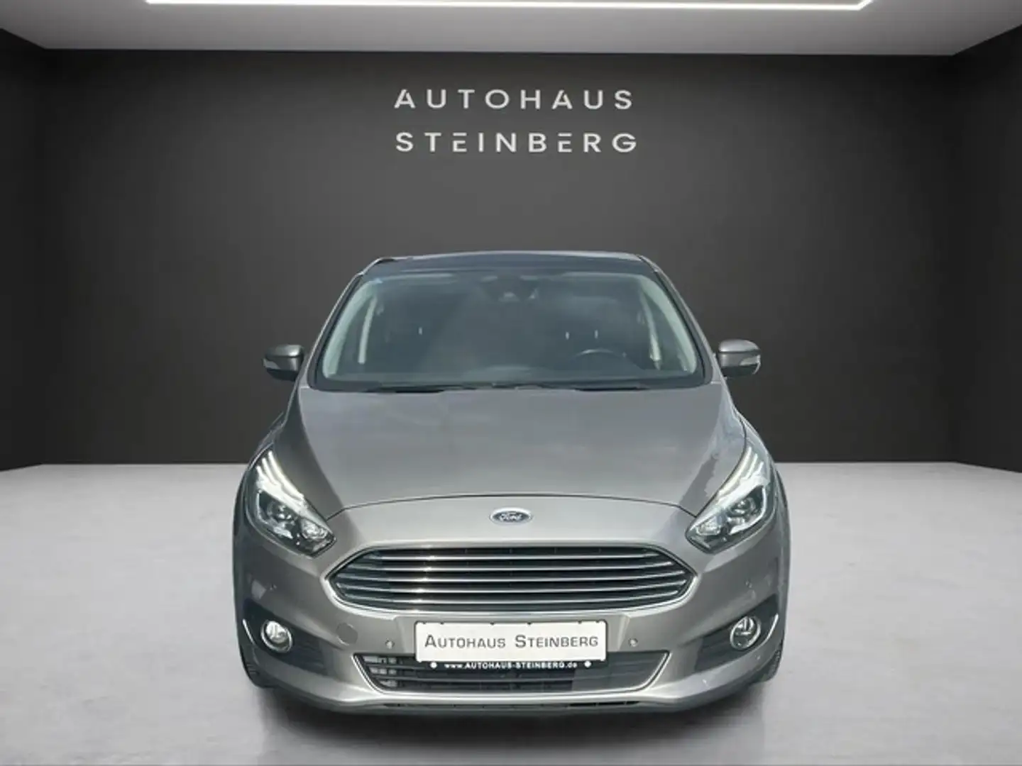 Ford S-Max AUTOMATIK+NAVIGATION+PANO+7 SITZE+XENON Grijs - 2