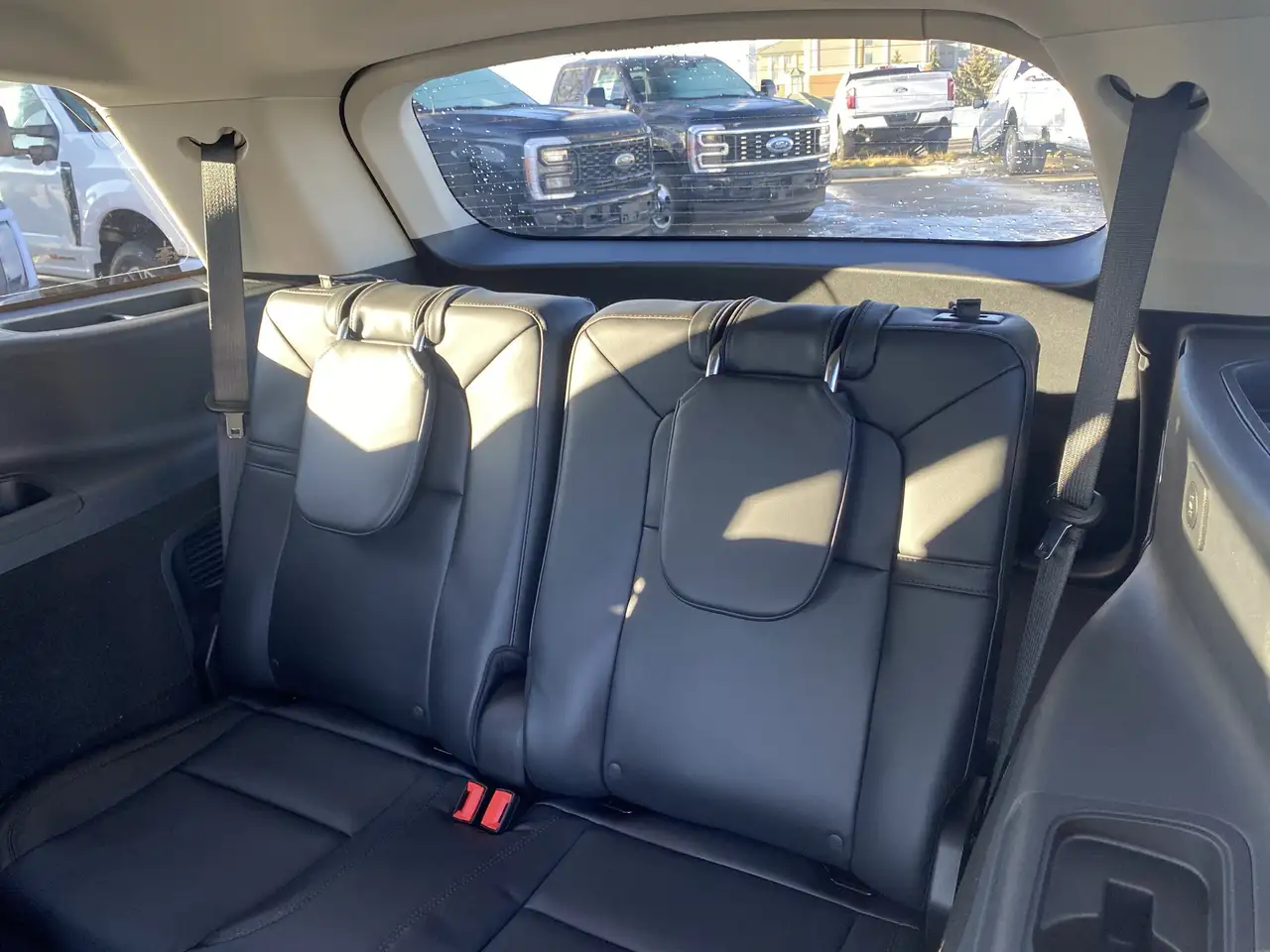 Lincoln Aviator снимка Lincoln Aviator