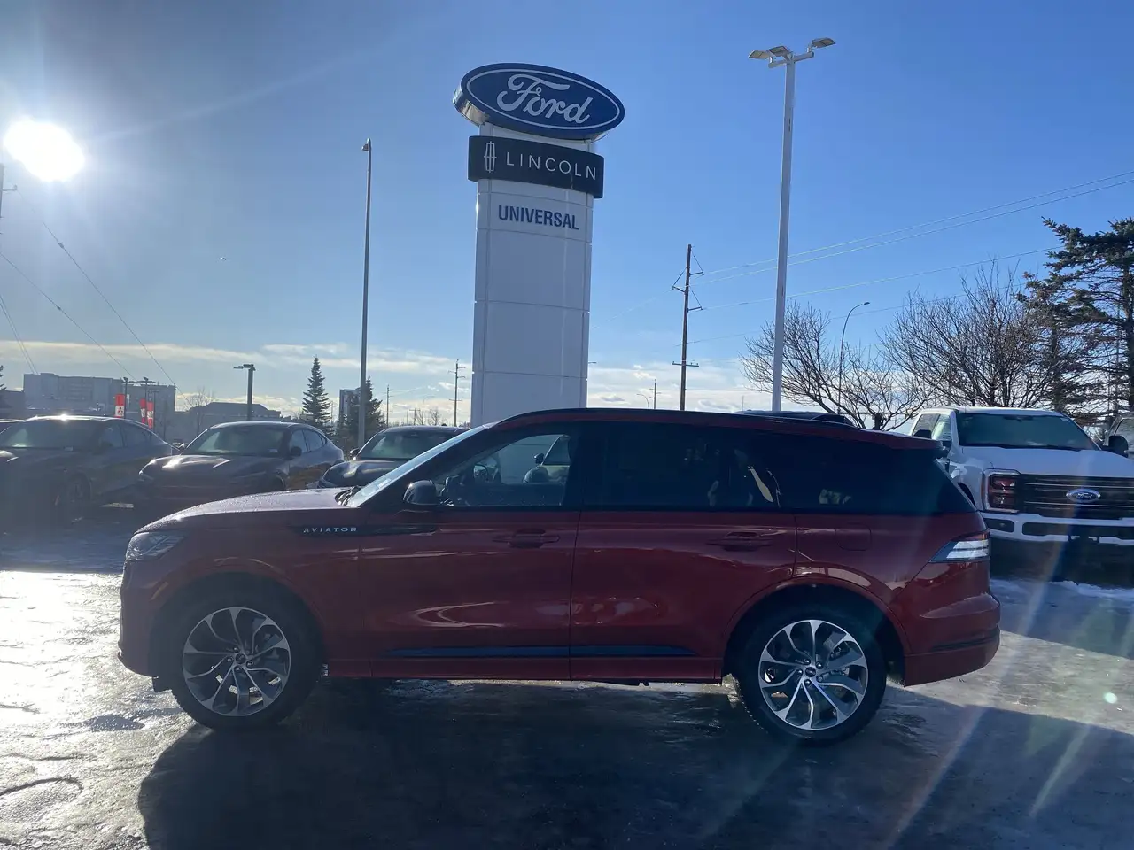 Lincoln Aviator снимка Lincoln Aviator