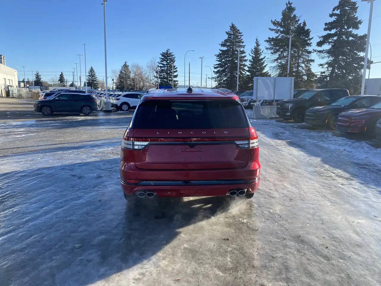 Lincoln Aviator снимка Lincoln Aviator
