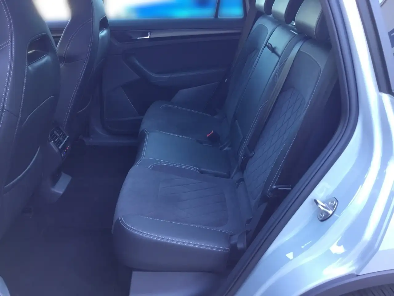 Skoda Kodiaq 2.0 TDI DSG 4x4 SPORTLINE +AHK +PANO +MATRIX +ACC, миниатюра 15