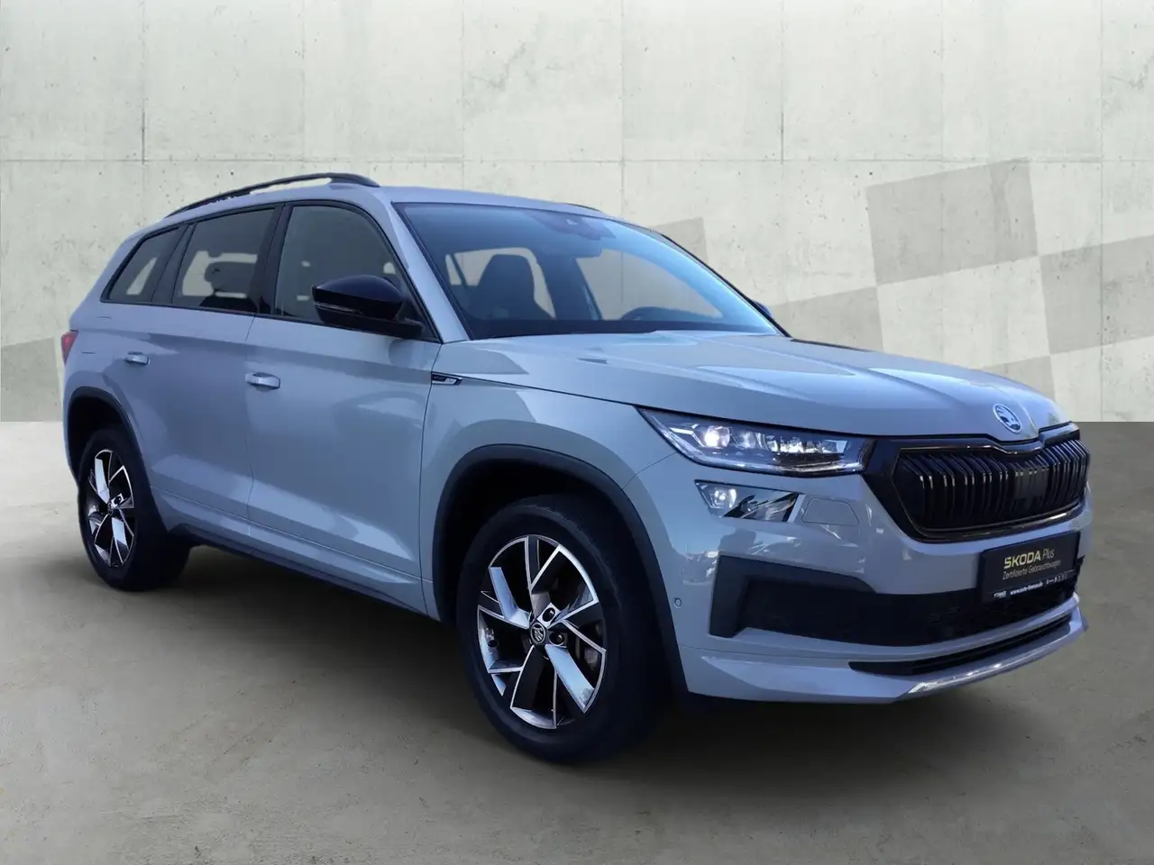 Skoda Kodiaq 2.0 TDI DSG 4x4 SPORTLINE +AHK +PANO +MATRIX +ACC, миниатюра 4