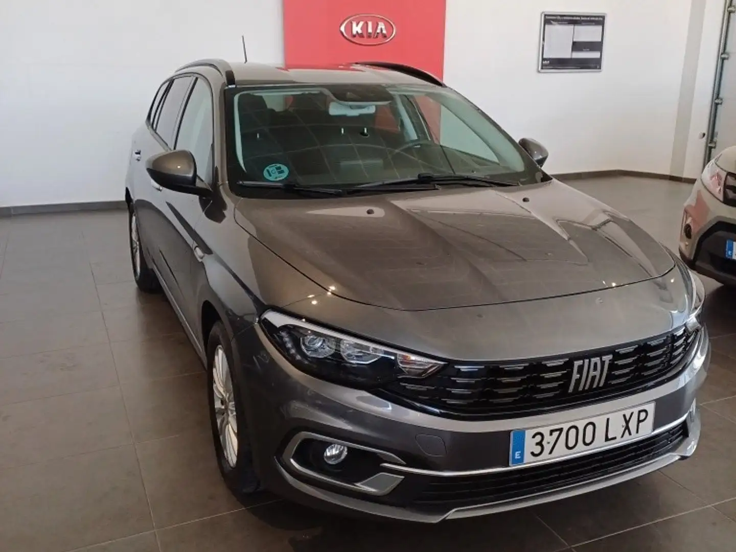 Fiat Tipo SW 1.3 Multijet Life 70KW Gris - 1