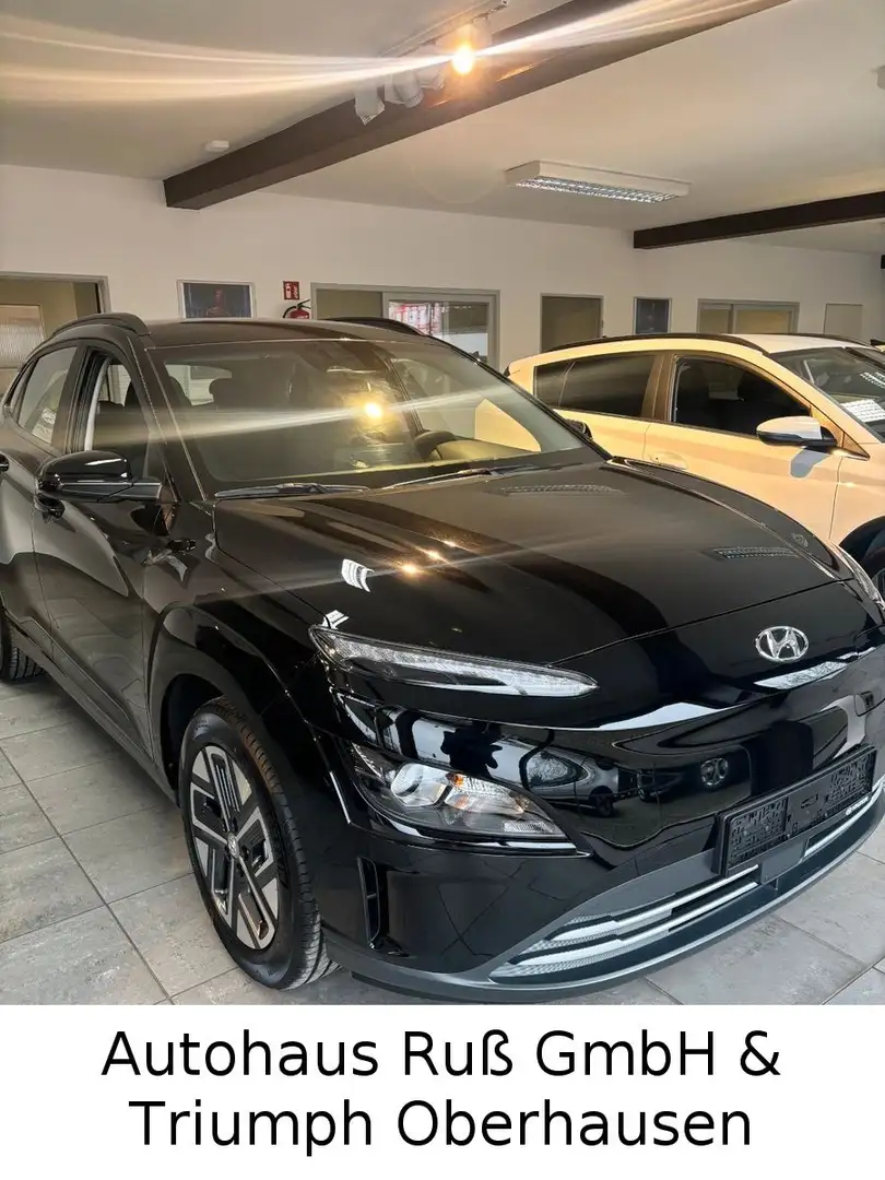 Hyundai KONA Select Elektro 2WD Zwart - 1