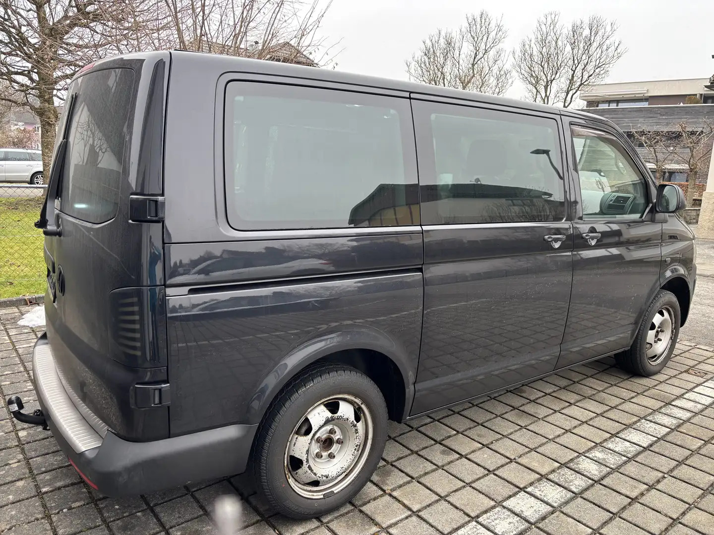 Volkswagen T5 Kombi - 1