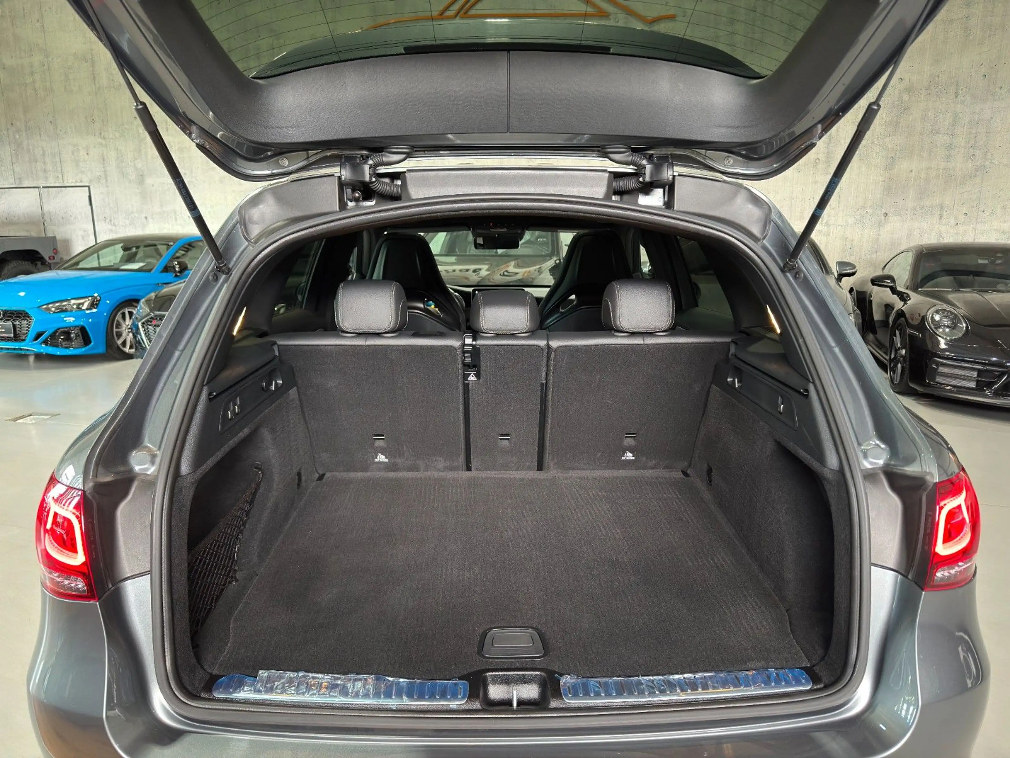 Mercedes-Benz GLC 63 AMG GLC 63/AMG/4Matic/PANO/LED/AHK/MwST/ACC/360° — photo 5