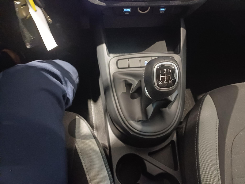Hyundai i10 1.0 Twist — photo 15