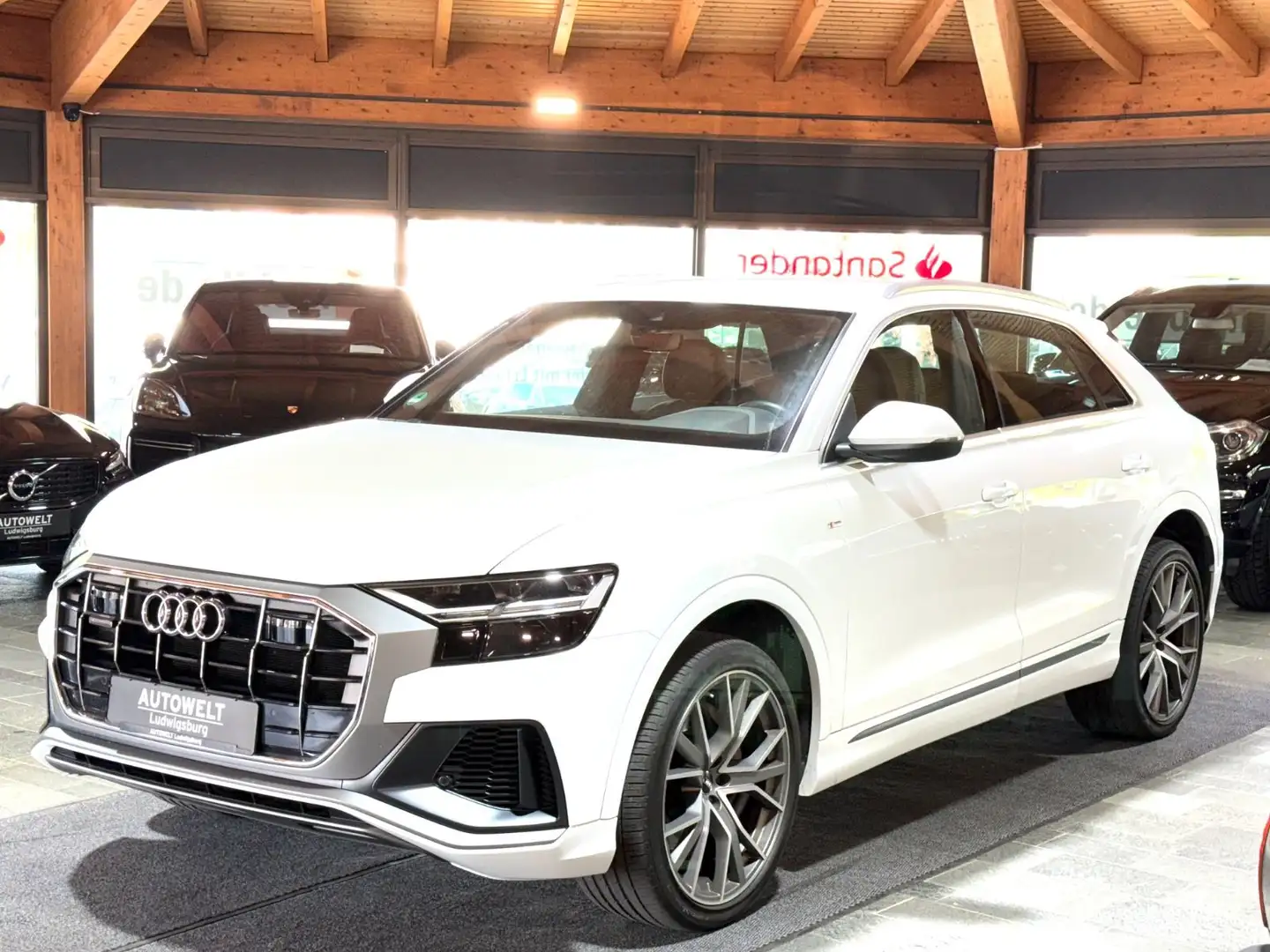 Audi Q8 50 TDI quattro S-Line ACC-LED-NAVI-LEDER-SPUR Weiß - 1