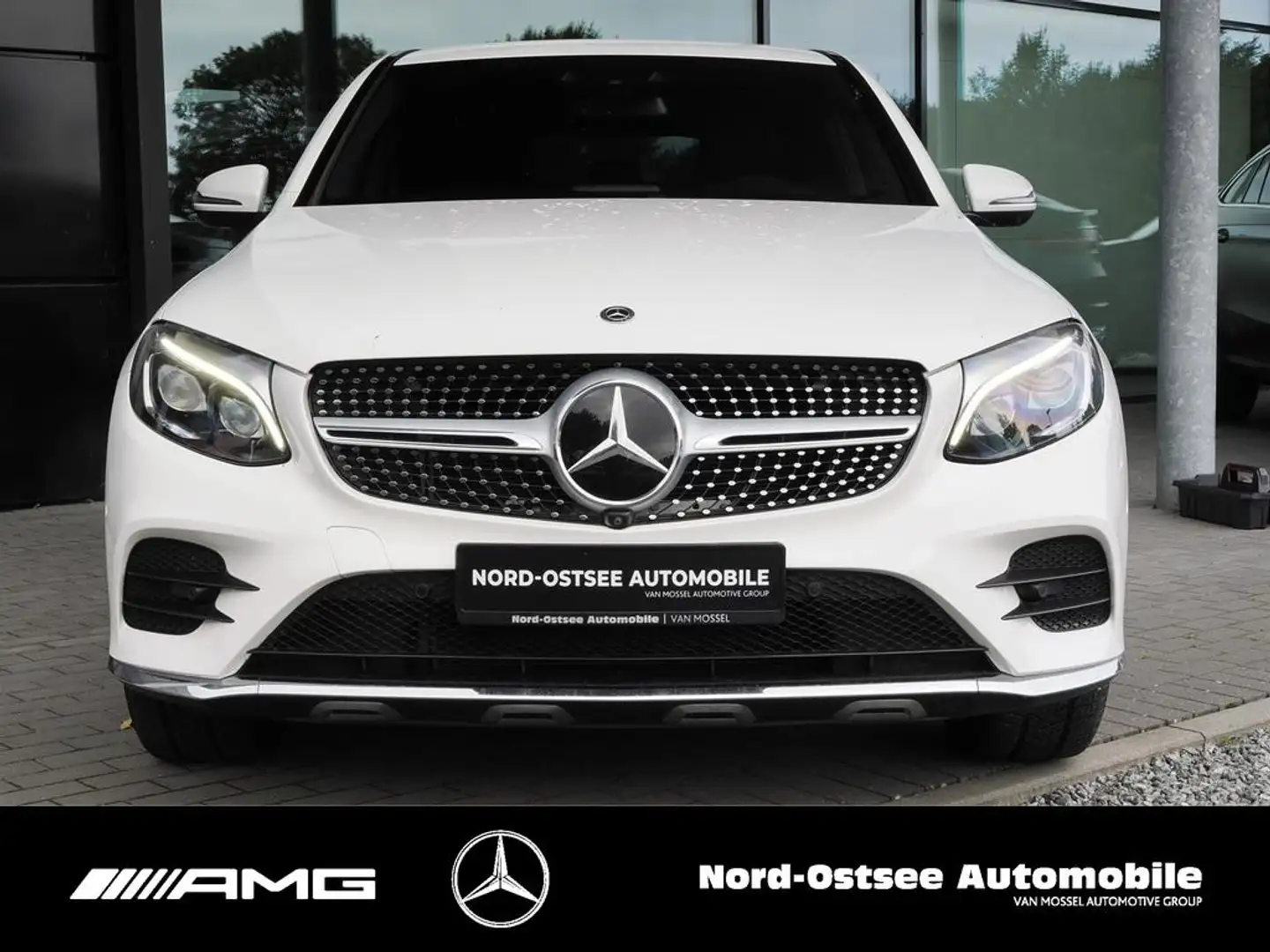 Mercedes-Benz GLC 220 d 4MATIC Coupé AMG DISTRO 360° 19" MULTI Blanc - 2
