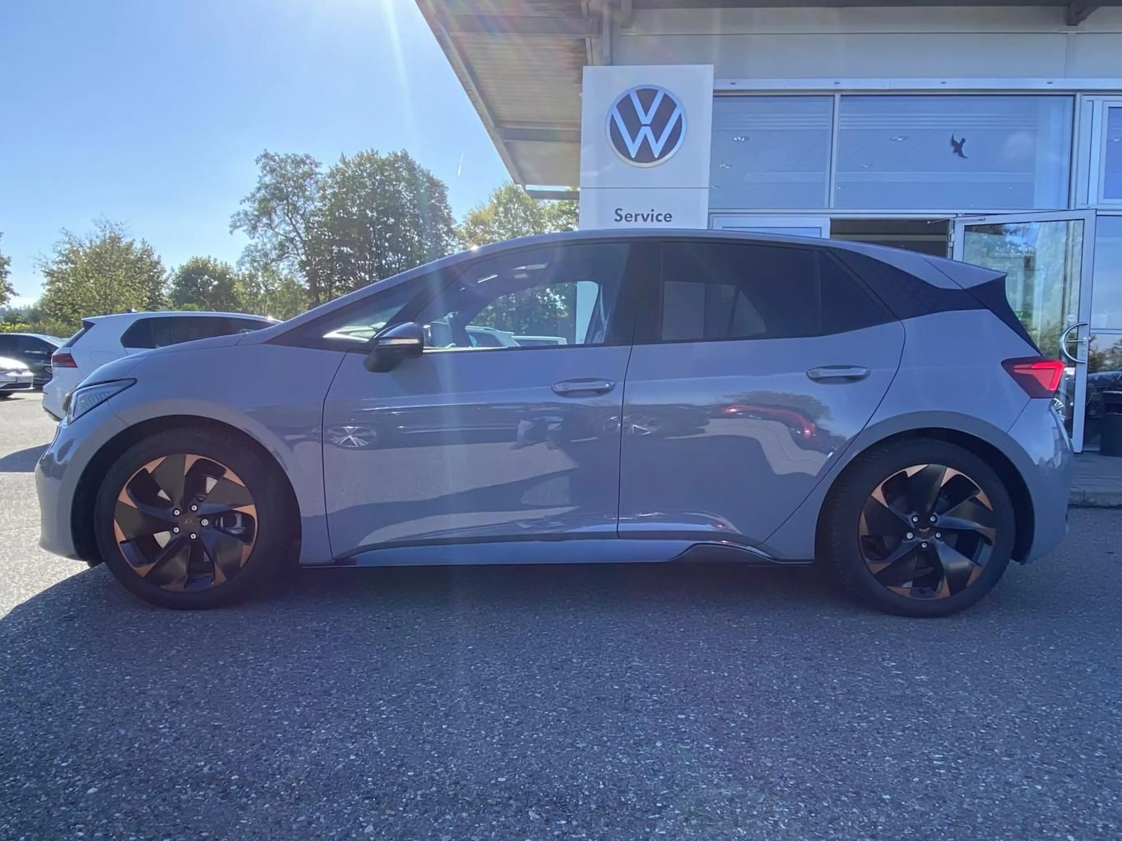 CUPRA Born e-Boost 170 kW nur 6.377 km SUPERSPORTLENKR — photo 3