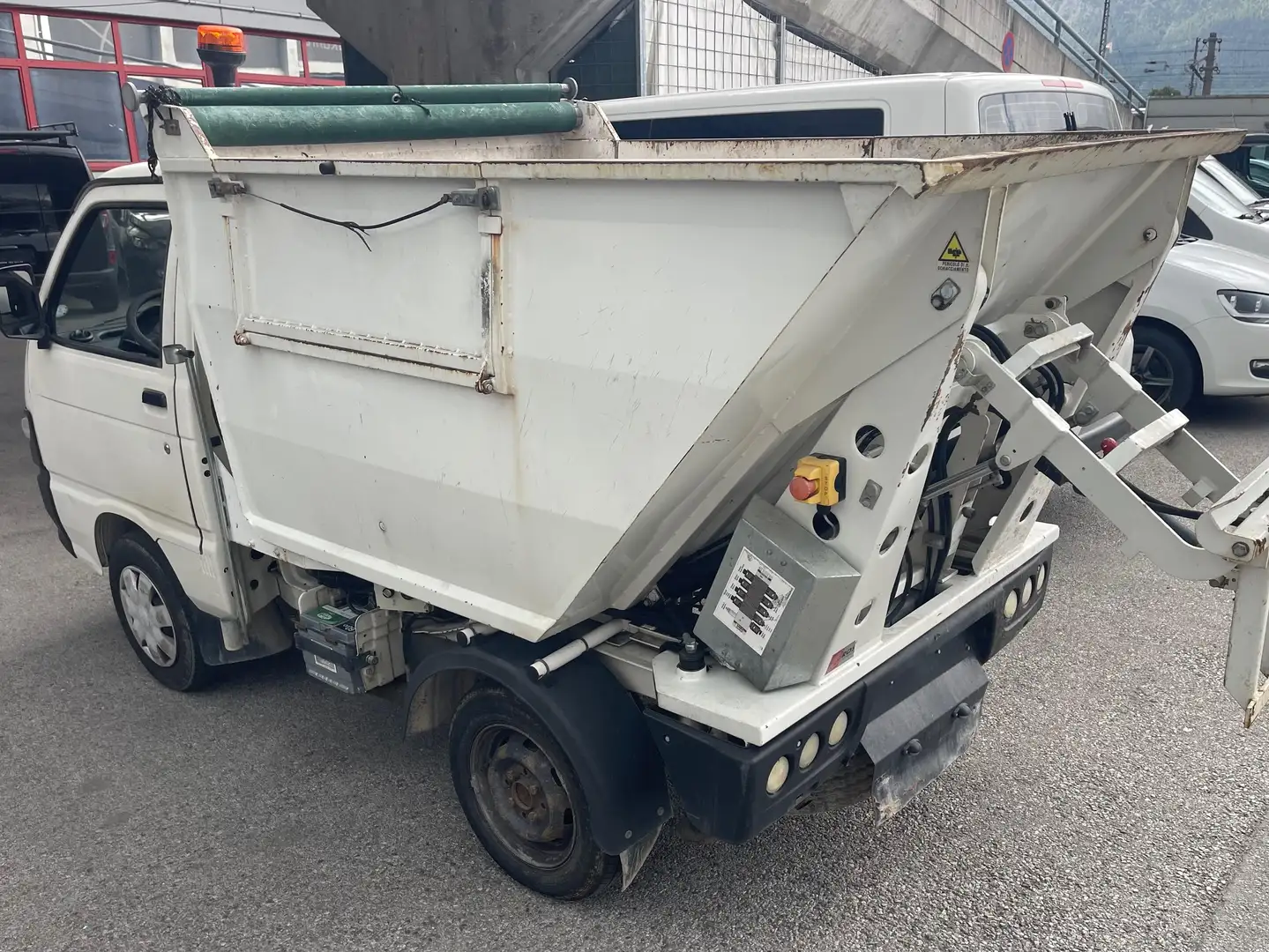 Piaggio Porter S89 CJW SUP Müllsammelfahrzeug | Weiß - 2