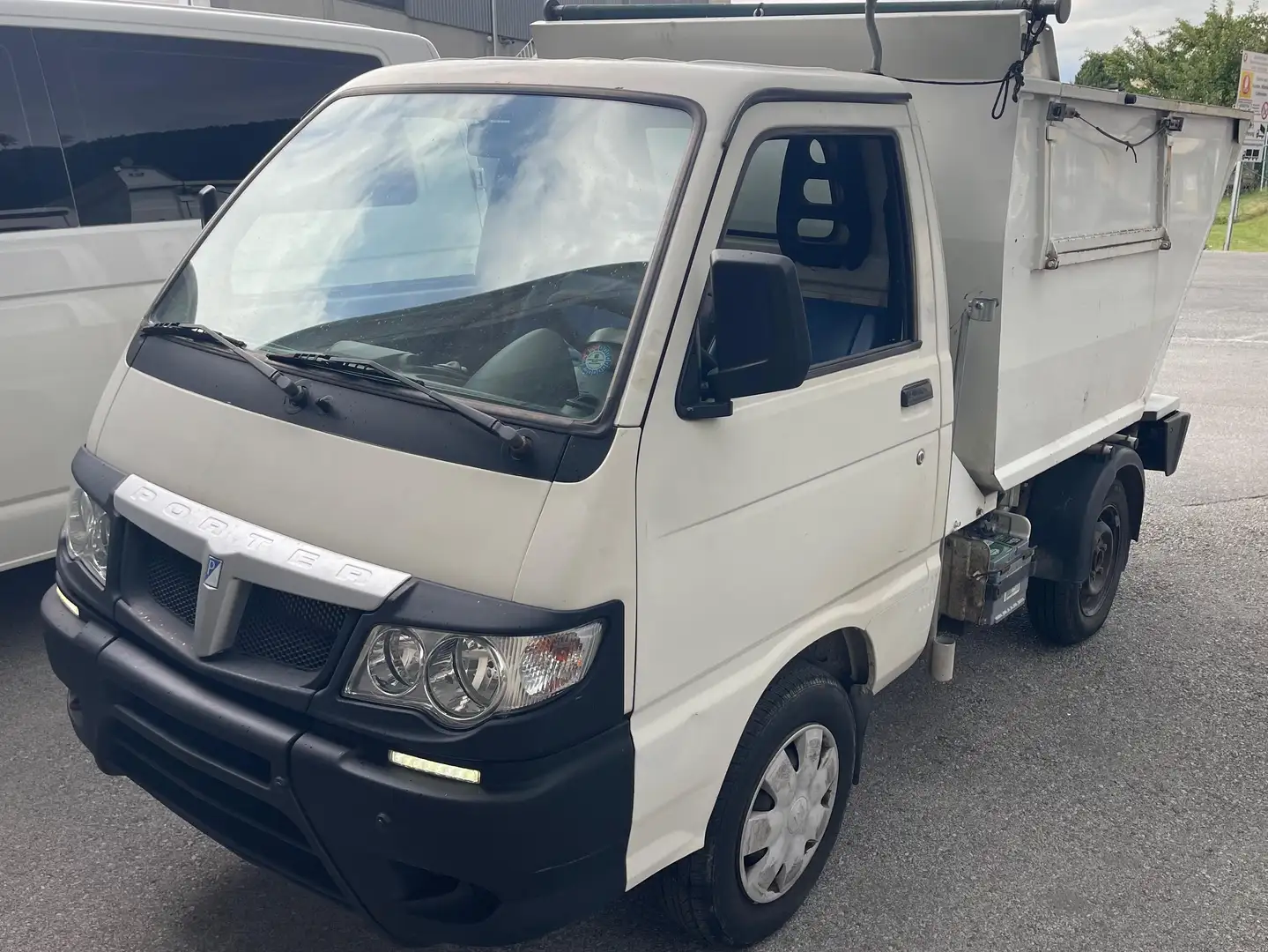Piaggio Porter S89 CJW SUP Müllsammelfahrzeug | Weiß - 1