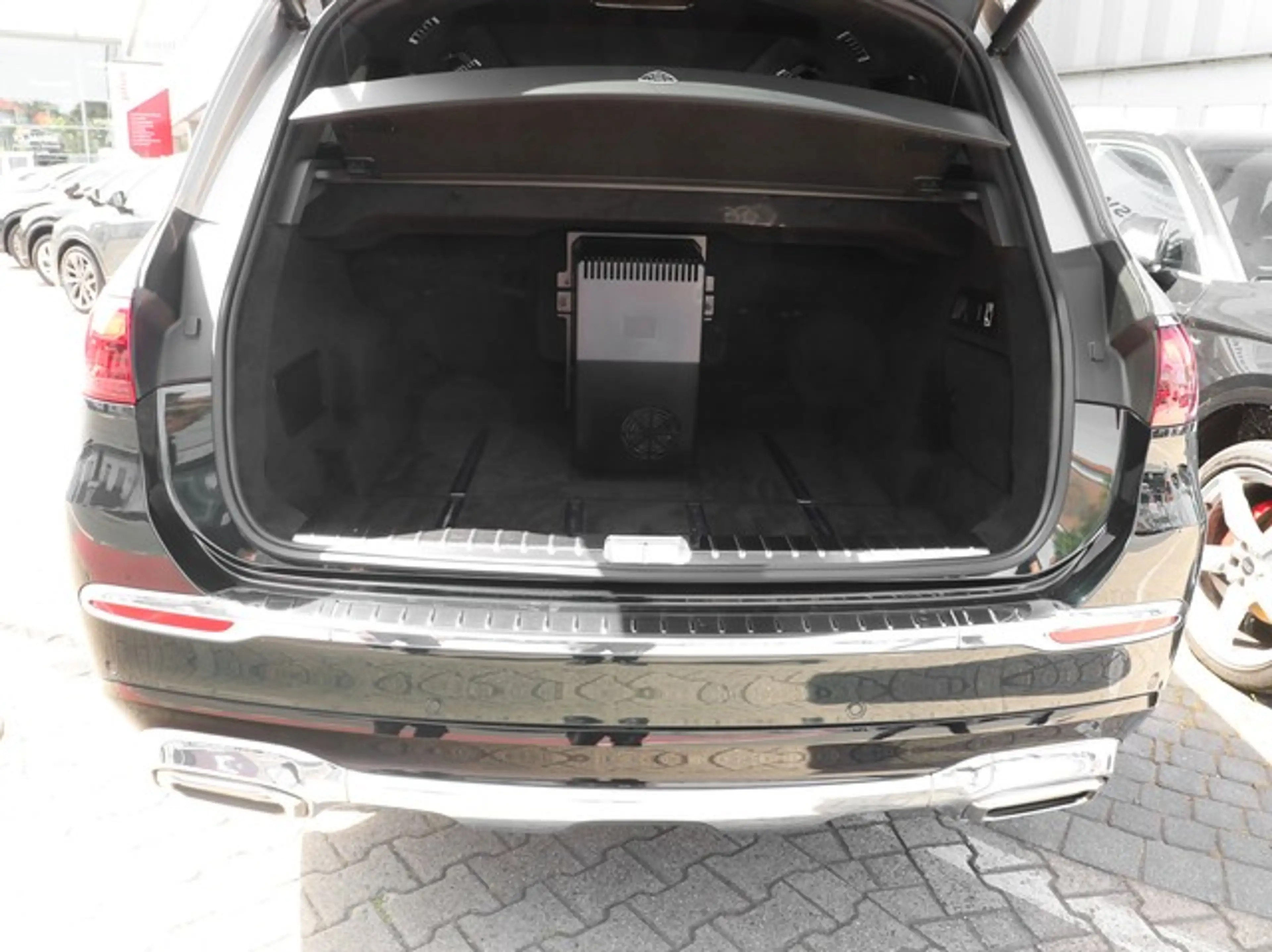 Mercedes-Benz GLS 600 4Matic Maybach First Class LM23 Zweifarbenlacki... — photo 10