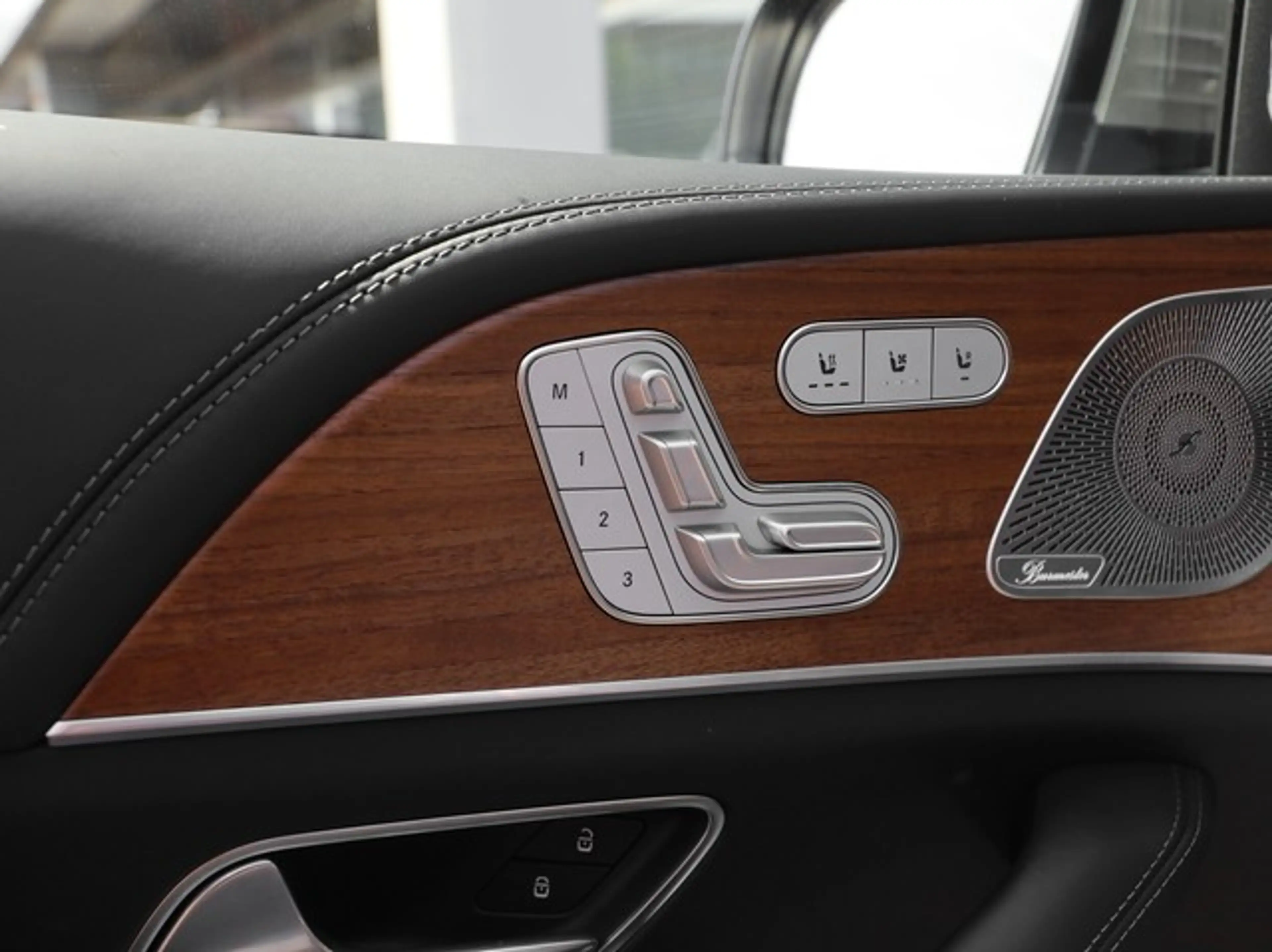 Mercedes-Benz GLS 600 4Matic Maybach First Class LM23 Zweifarbenlacki... — photo 8
