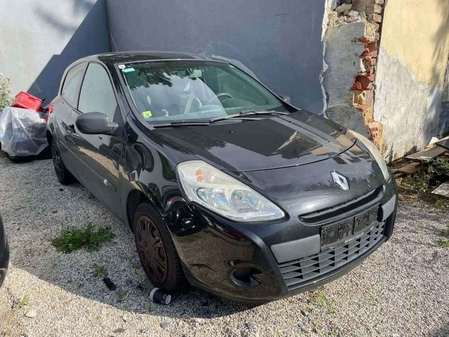 Renault Clio Tonic 1.2 16V Noir - 1