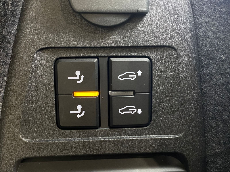 Volkswagen Touareg R-Line Black Style | PANO MATRIX AHK NAV — photo 15