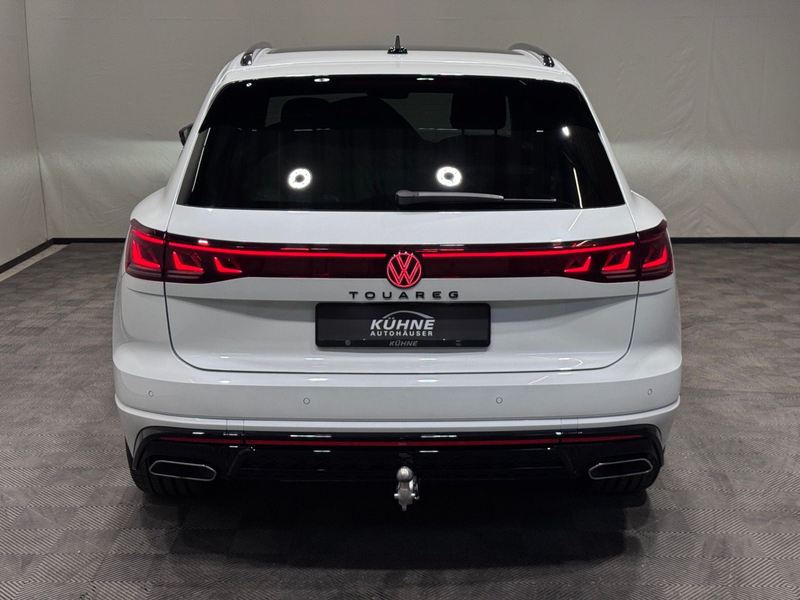 Volkswagen Touareg R-Line Black Style | PANO MATRIX AHK NAV — photo 13