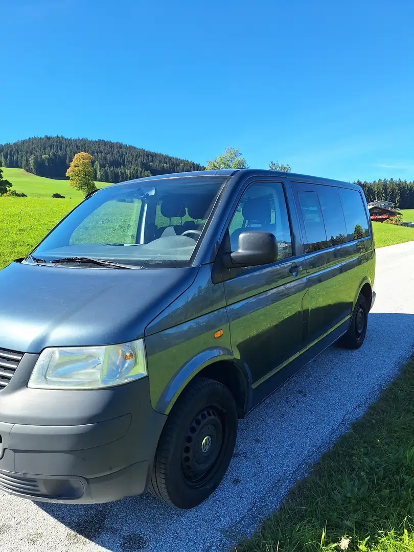Volkswagen T5 Caravelle Kurz (9Sitzer) - 2
