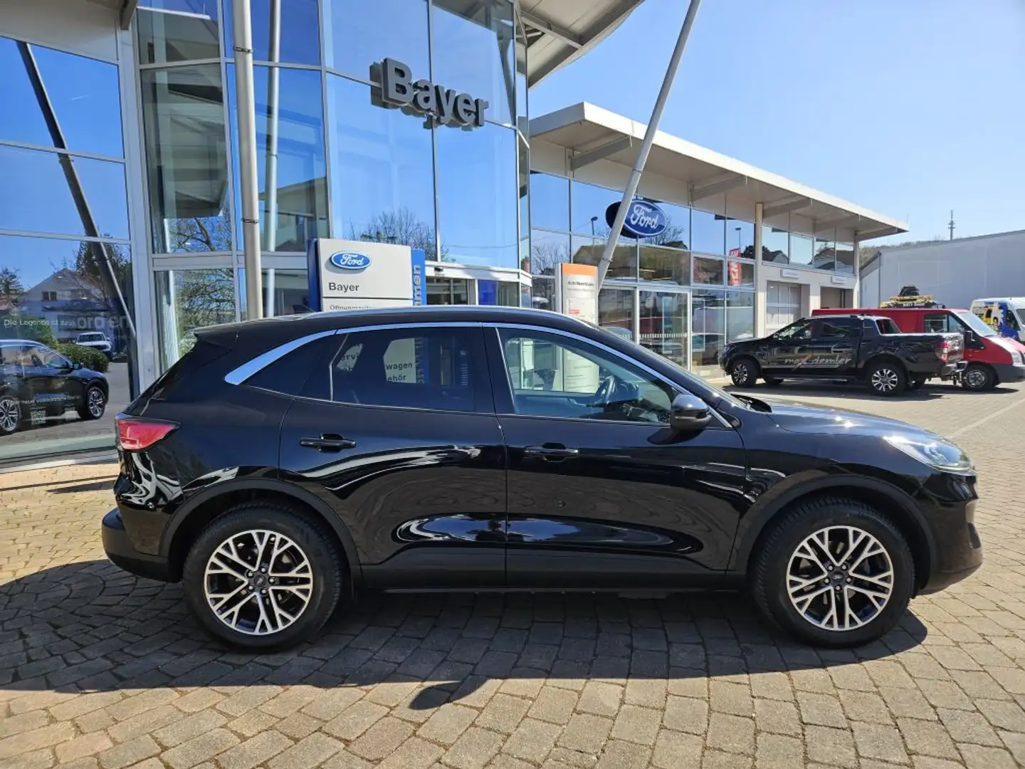 Ford Kuga 2.5 Duratec PHEV TITANIUM X Zwart - 2