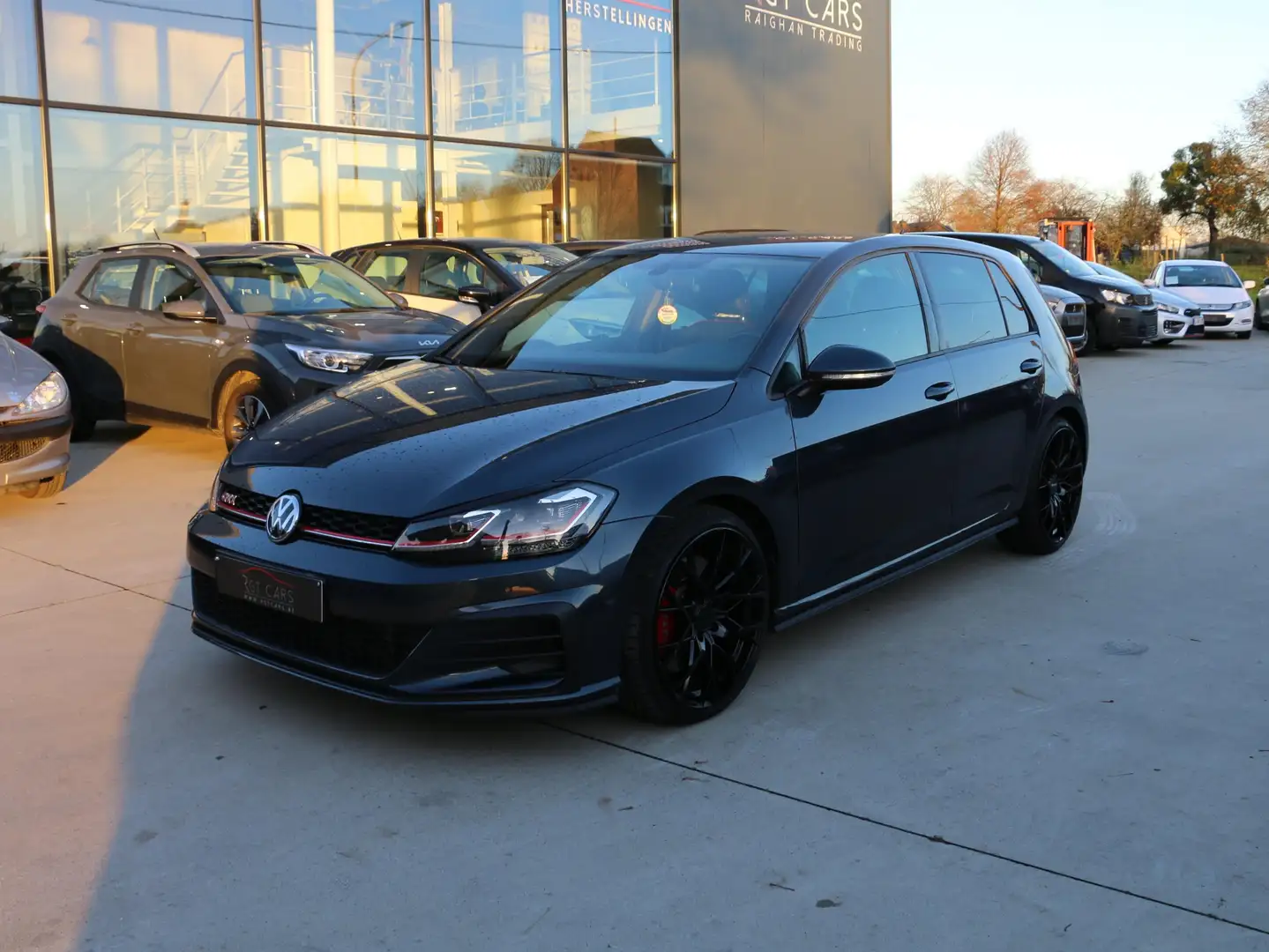 Volkswagen Golf GTI 2.0 TSI OPF DSG Performance +1 JAAR GARANTIE Zwart - 1