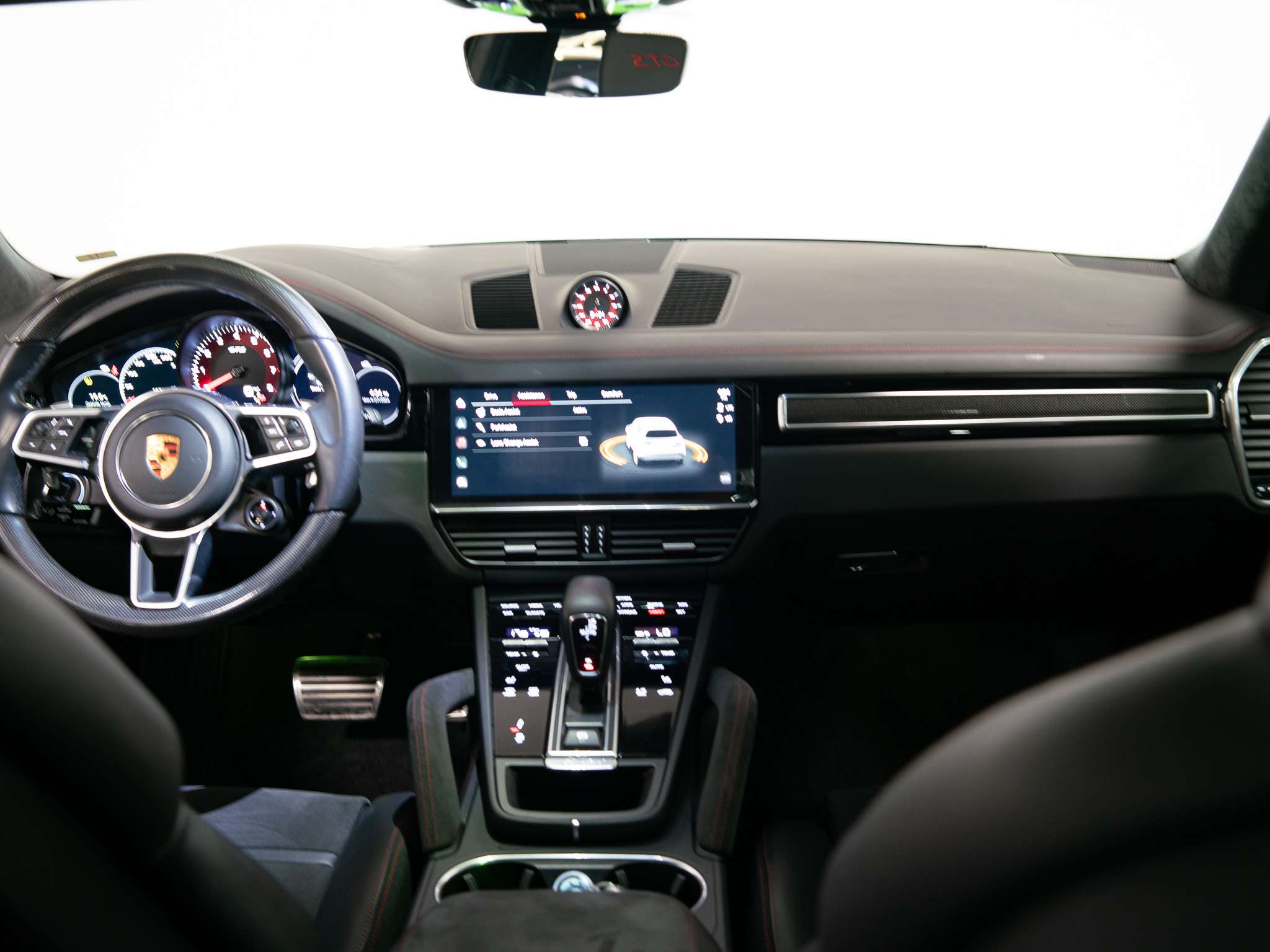 used 2022 Porsche Cayenne car, priced at $77,900