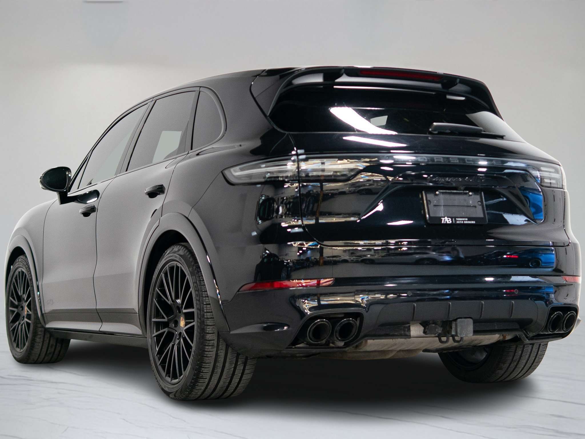 used 2022 Porsche Cayenne car, priced at $77,900