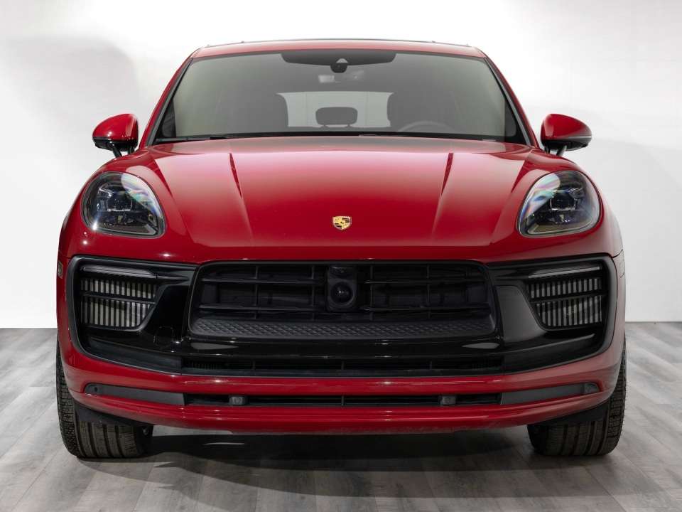 2025 Porsche Macan GTS alt 2