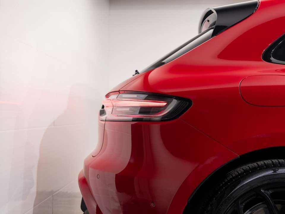 2025 Porsche Macan GTS thumb 15