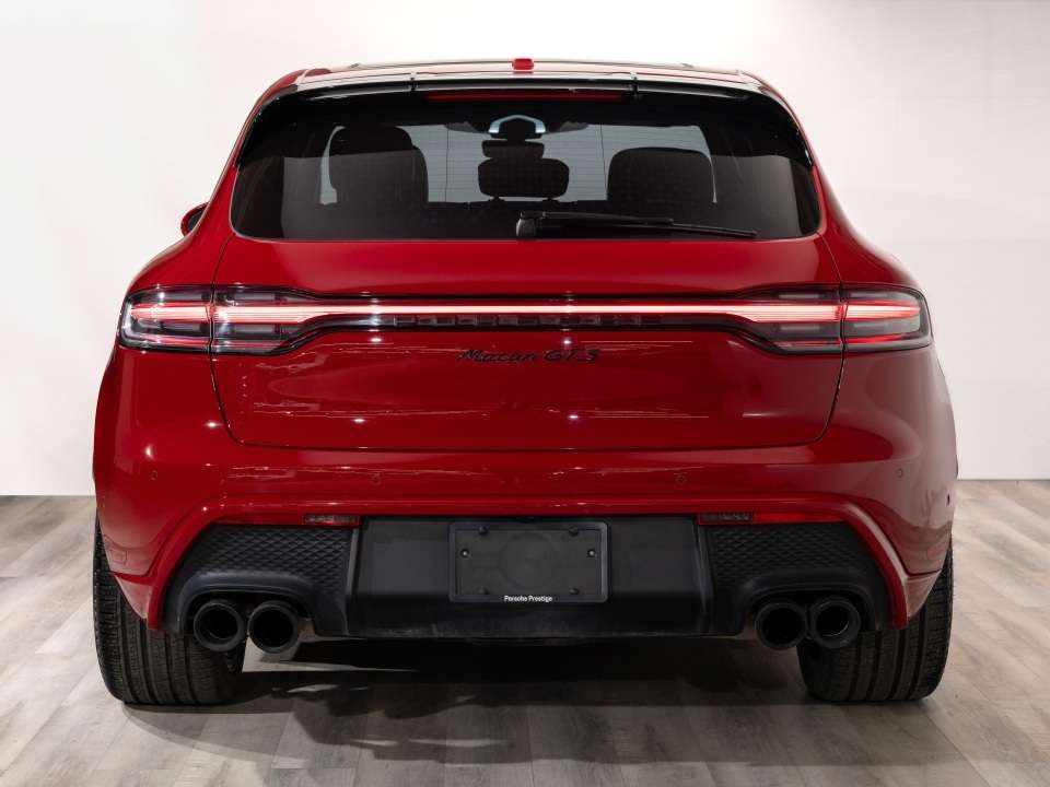 2025 Porsche Macan GTS thumb 11