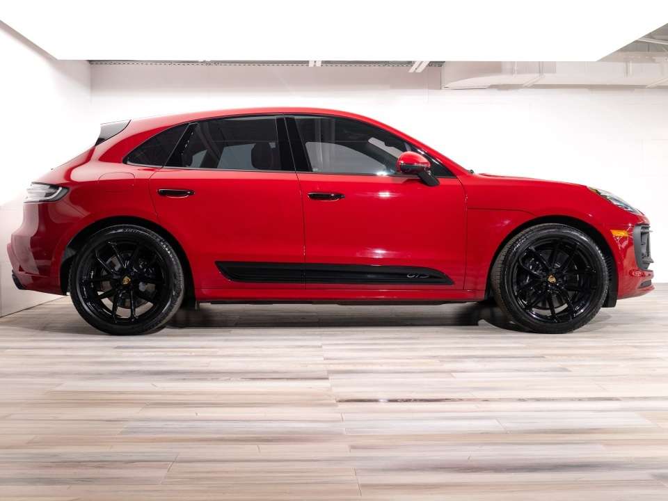 2025 Porsche Macan GTS thumb 16