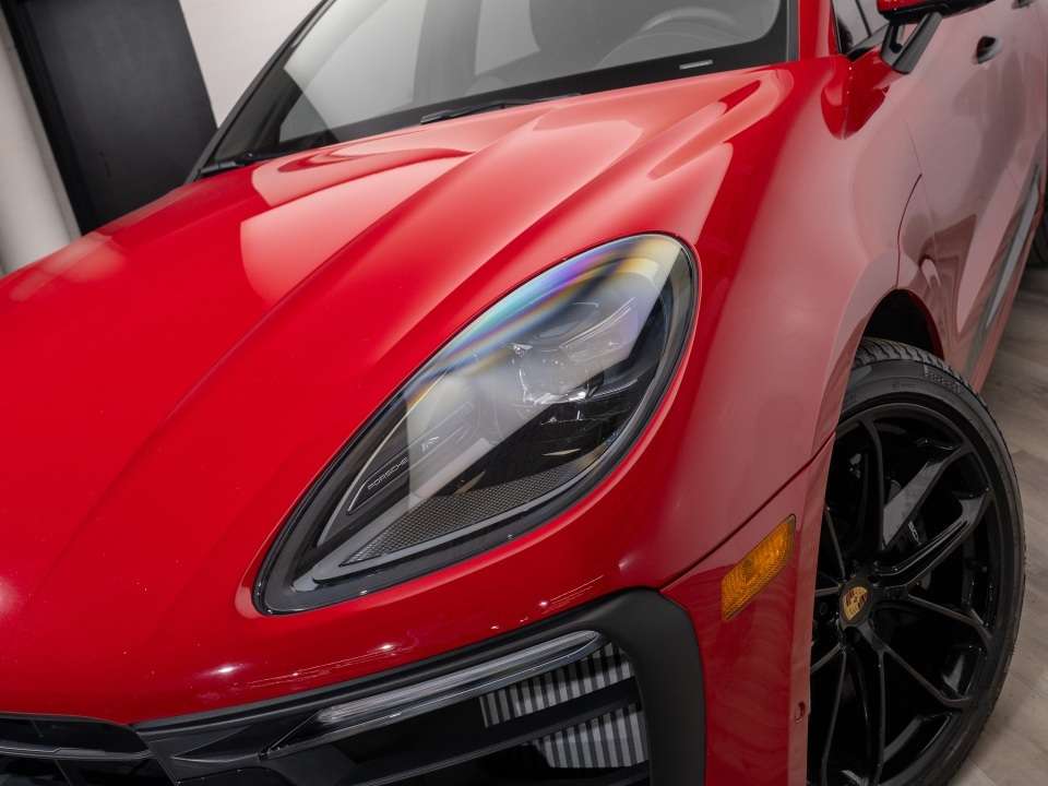 2025 Porsche Macan GTS alt 5