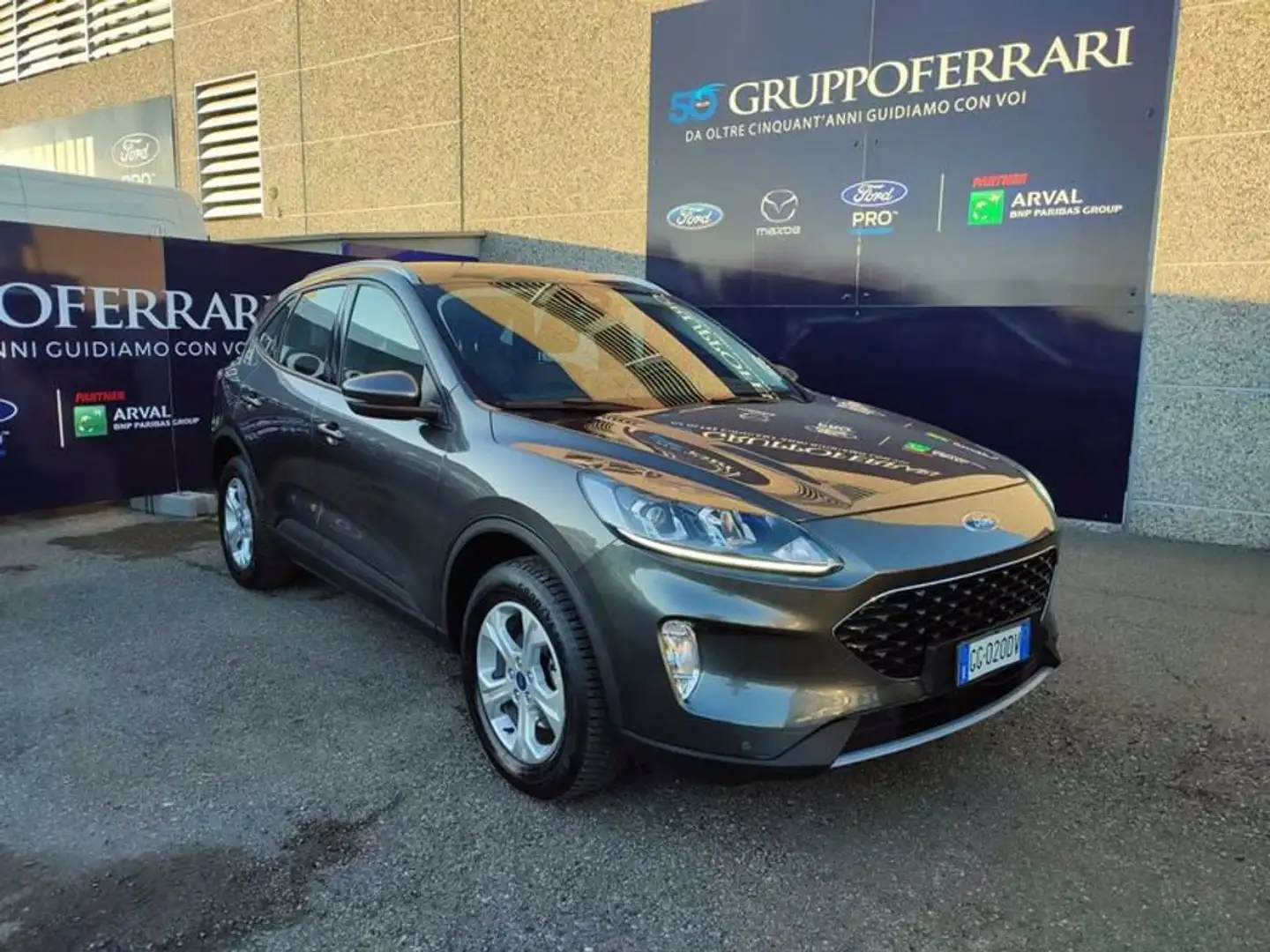Ford Kuga 3 serie 2.5 Plug In Hybrid 225 CV CVT 2WD Connect Grigio - 1