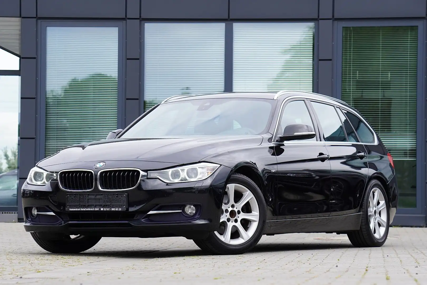 BMW 320 Baureihe 3 Touring 320 d *Headup* Чорний - 2