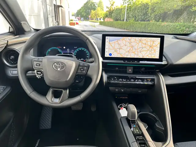 Toyota C-HR view 5